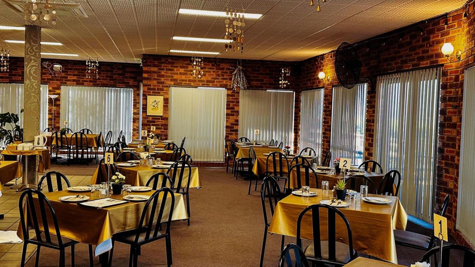 Mountain Creek Motel Bar & Restaurant Маунт-Б'юті Екстер'єр фото